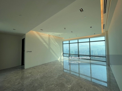 Freehold Luxury Condo With Great View