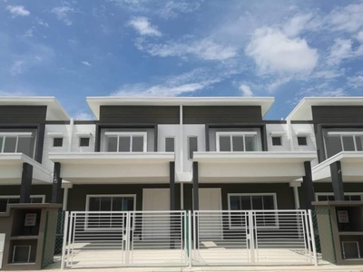 Taman Arked, Dengkil, Selangor 2 Storey House For SALE!! 【BRAND NEW, 0 DOWNPAYMENT, FREE MOT】