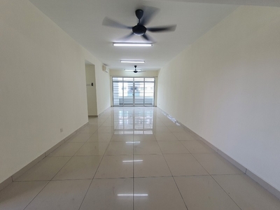 Tiara Parkhomes Condo For Rent, 1314sf, Kitchen Top, Aircond, Water Heater, Got Balcony
