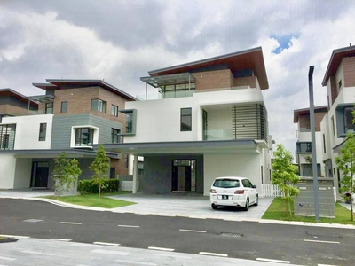 BARE UNIT NEW 3 Storey Bungalow Kota Kemuning Residence