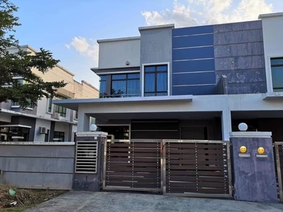Bestari Heights @ Taman Nusa Bestari Double Storey Cluster House FOR RENT