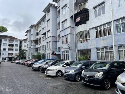 CHEAP Apartment Kiambang Puchong Putra Perdana