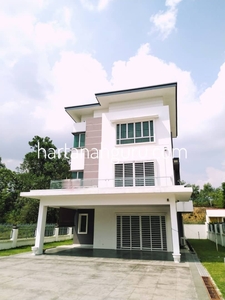 [EXCLUSIVE BUNGALOW WITH LARGE AREA]