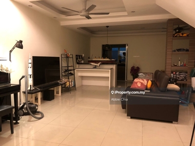 Extended & Renovated 3-Storey Linked House @ Taman Sri Putra 3