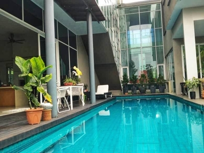[HOUSE WITH PRIVATE POOL INSIDE] 3Sty Bungalow