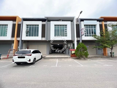 [MOVE IN CONDITION] Double Storey Shoplot Triang Sentral Bera