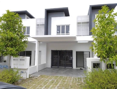 NICE Double Storey Terrace House Casa Green (TYPE A) Cybersouth Dengkil