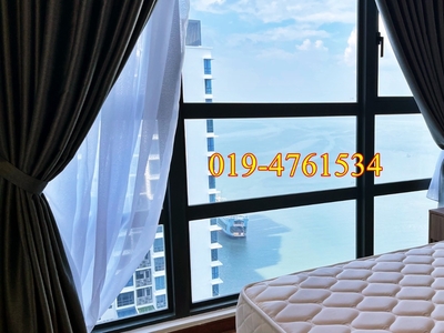 Seaview and Swimming Pool View : QUEENS RESIDENCES in Sungai Nibong ( For Rent )