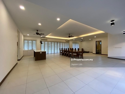 Single Storey Bungalow with serenity environment