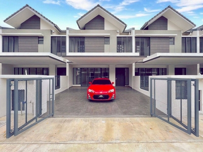 Double Storey Superlink Lagenda Gardens Cantik Murah FREEHOLD