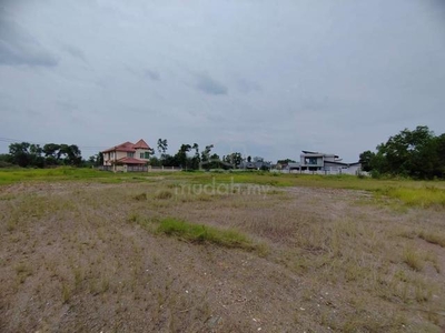 12 Tanah Lot Banglo di Kuala Terengganu Golf Resort (KTGR), Tok Jembal