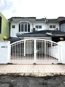 [22x70] 2 Storey House Taman Velox Rawang, Selangor - NEWLY PAINT