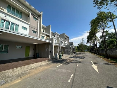 Academia Lane 3 Storey house @ Samarahan / Unimas / Pusat Jantung