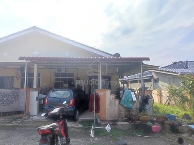 BANK LELONG Corner House at Taman Kempadang Makmur, KUANTAN