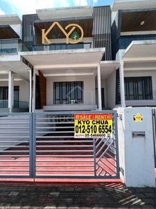 Botani Freehold House For Sale in Ipoh ( Brand New )
