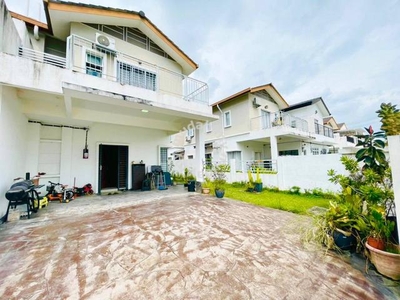 Facing Lake! 2-Storey Terraced Taman Desiran Bayu Puchong For Sale!