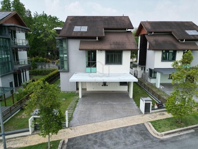 [ FACING PLAYGROUND ] 2.5 Sty Bungalow House Danau Suria Putrajaya