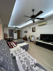 Fully Furnished & Renovation Saraka apartment puchong jaya