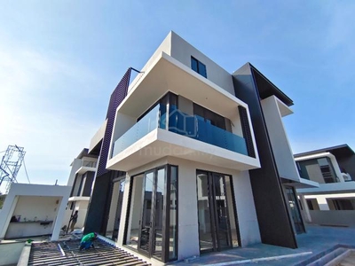 KK VVIP Modern Luxury Bungalow | House Number 1