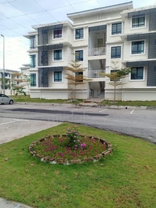 Room for Rent Available| The Meadow Park, Kampar