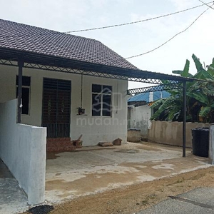 Rumah Semi D di Kg Takang Banggu utk disewakan