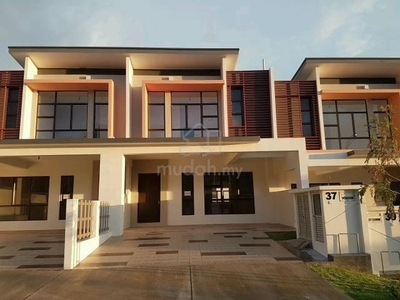 Seremban Superlink House 24x80 Freehold Double Storey Nr Aeon