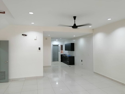 Seri Jalil, Bukit jalil, 2.5 storey superlink, partially furnished
