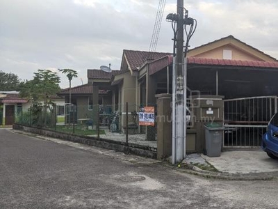 Single Storey Bandar Baru Kangkar Pulai (End Lot Extra Land) For Sale