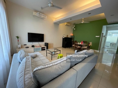 A Double Storey house in Kemuning Utama, Renovated & Move-In Condition