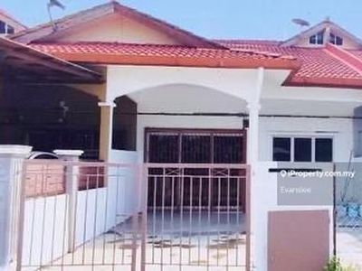 Single Storey, Semi Furnished 4 Bedroom House for Rent
