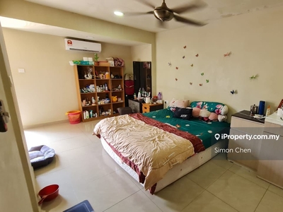 2 Storey Terrace House Fully Extebded at Balakong for Sale