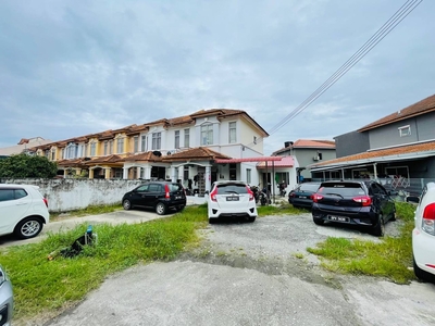 (CORNER LOT) 2 Storey La Cottage Taman Putra Puchong For Sale