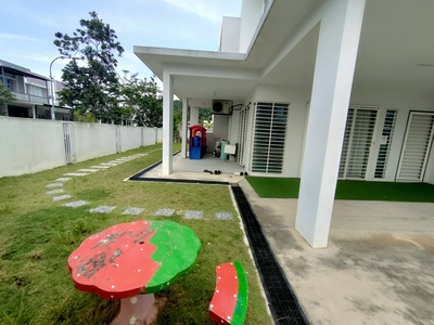 CORNER LOT DOUBLE STOREY BANDAR TASIK PUTERI ACACIA PARK RAWANG