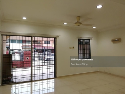 Freehold, extended and renovated 2 sty hse for sale