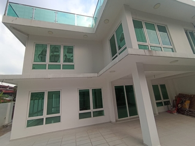 Taman Wahyu 3 Storey Corner Landed House for Rent