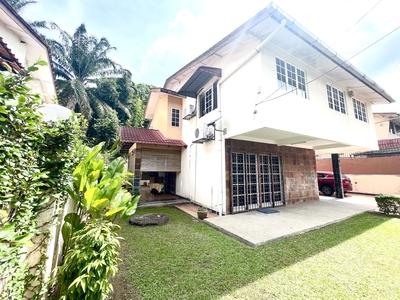 Well-kept 2 Storey Bungalow in United Garden For Sale