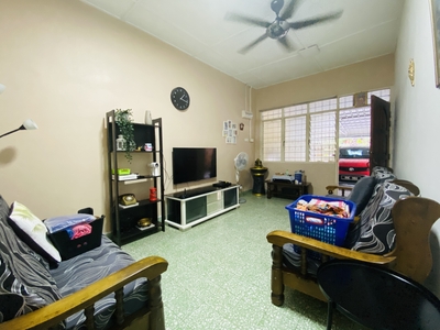 Well-maintained Single Storey @ Puchong For Sale