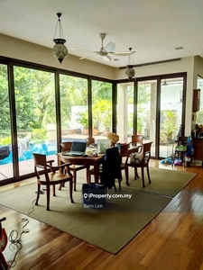 2.5 Storey Bungalow, With Swimming Pool, Facing Golf, Well Renovated