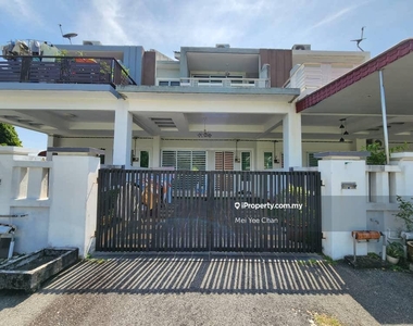 Bandar Seri Botani 2 Storey Terrace House with fully kitchen extended