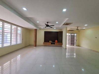 Damai Perdana 2.5 Storey Semi D House in Cheras South For Sale