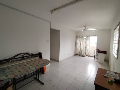 Manda'rina Court Apartment near Taman Connaught, UCSI, MRT For Sale