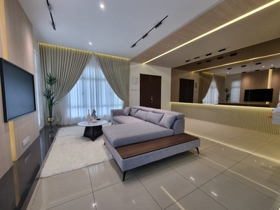 NEW!! FREEHOLD 5bedroom Double Storey Saujana Bukit Katil near Tehel Molek