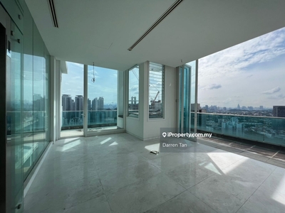 Premium Triplex Penthouse! Stunning View!