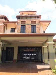 Renovated 2 Storey Terrace End Lot Seksyen U10 Shah Alam