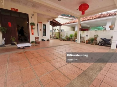 Single Storey Semi-D Located in Tanjung Bungah Fully Furnished Cheap