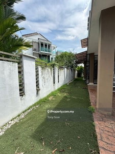 2.5 storey end lot @USJ heights for Sale