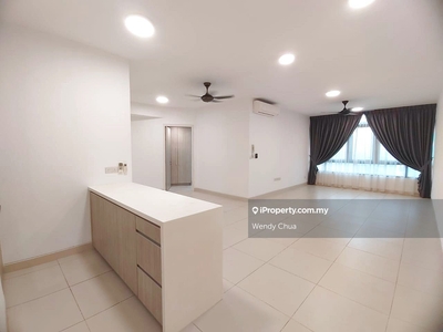 Aragreens Residences @ Ara Damansara, partial furnished unit for rent