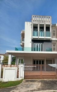 Capri @ USJ Heights Subang Jaya 2.5 storey house corner lot