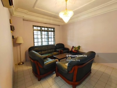 Double Storey Terrace Intermediate House For Rent! Located at Bdc