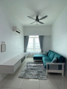 Low density apartment and easy eccess many bus to KL Sentral